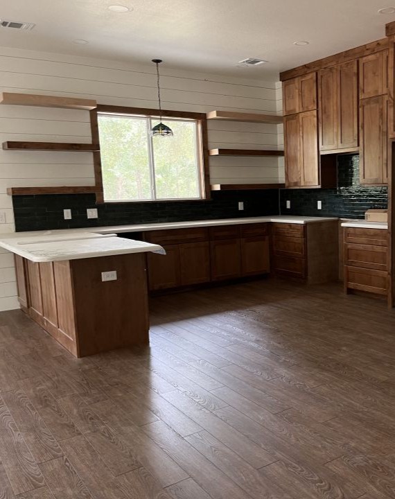 Wood offerings at El Campo Carpet One 