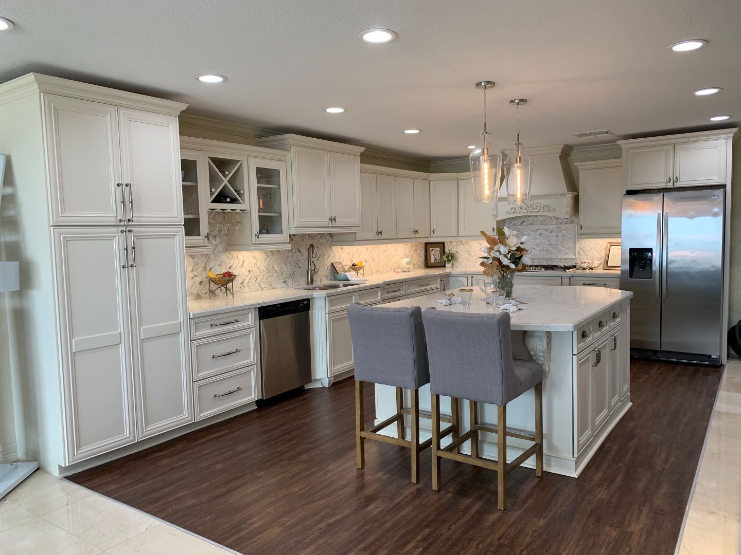 Kitchen hardwood flooring 