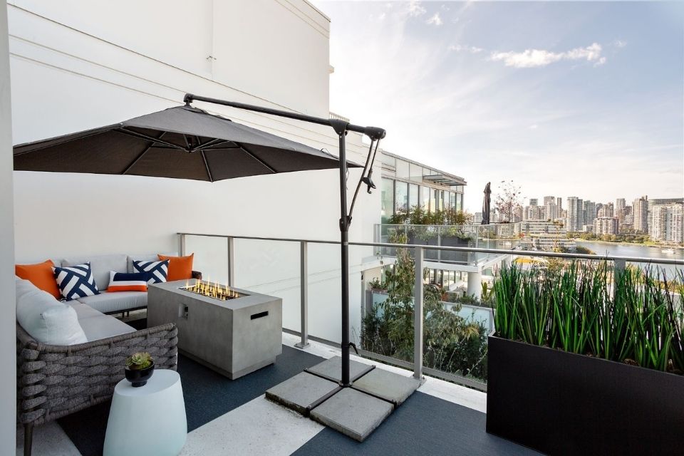 Design by KALU INTERIORS Photography by PROVOKE STUDIOS